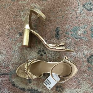 gold metallic heels NEW